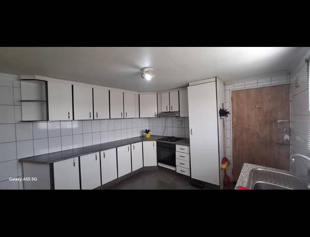 2 BEDROOM APARTMENT FOR SALE IN CLAYFIELD